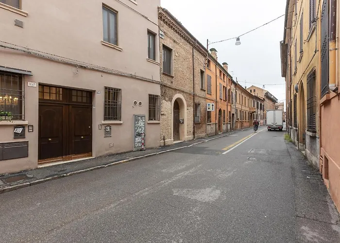 Guesthost - Jungle 아파트 *