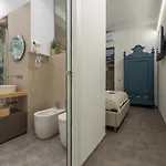 Guesthost - Jungle Apartment
